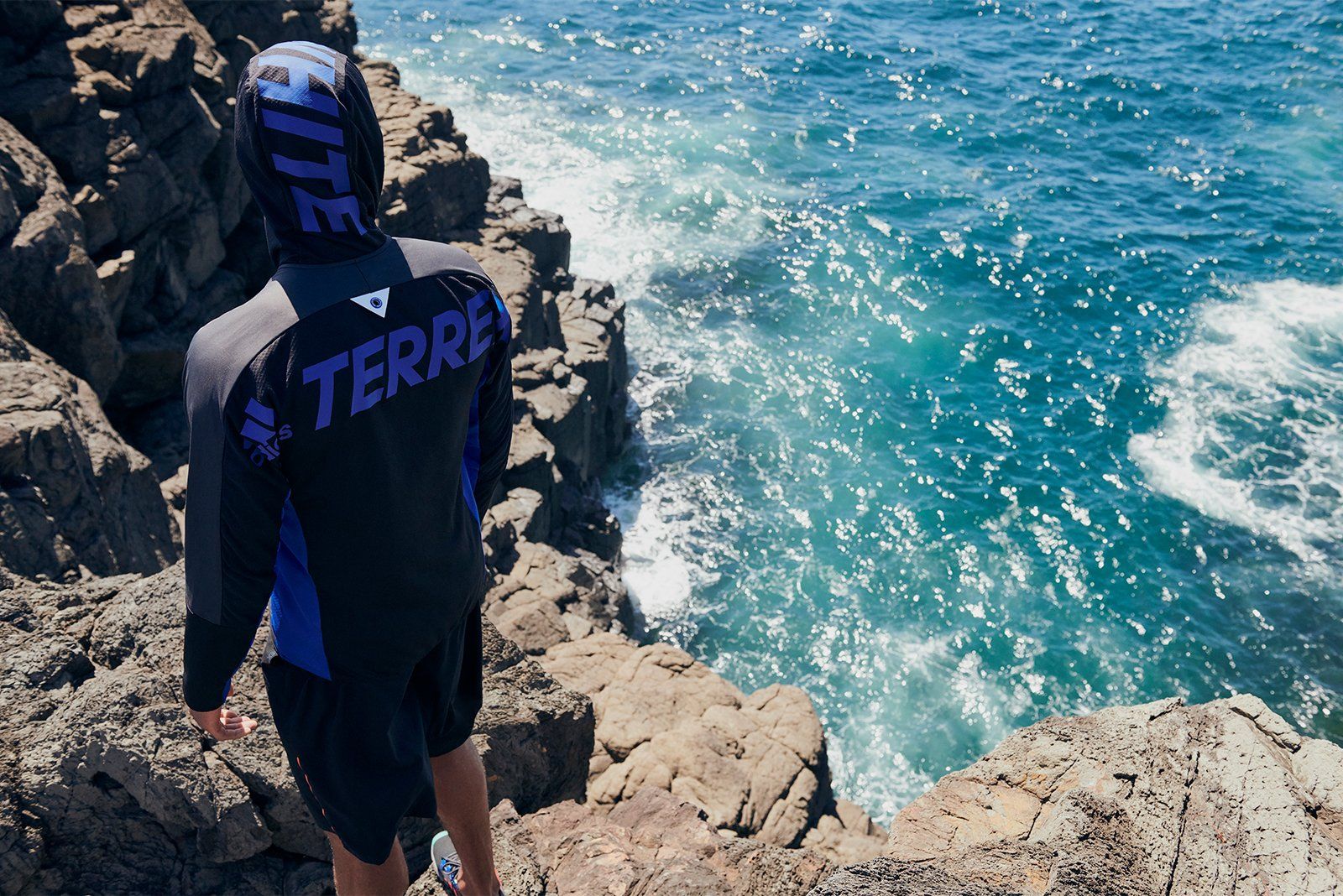 アディダス×ホワイトマウンテニアリング 2モデル  6枚目