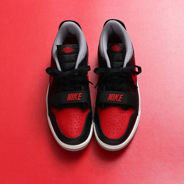 ナイキ ジョーダンレガシー312 ロー ブラック/ユニバーシティレッド 4枚目