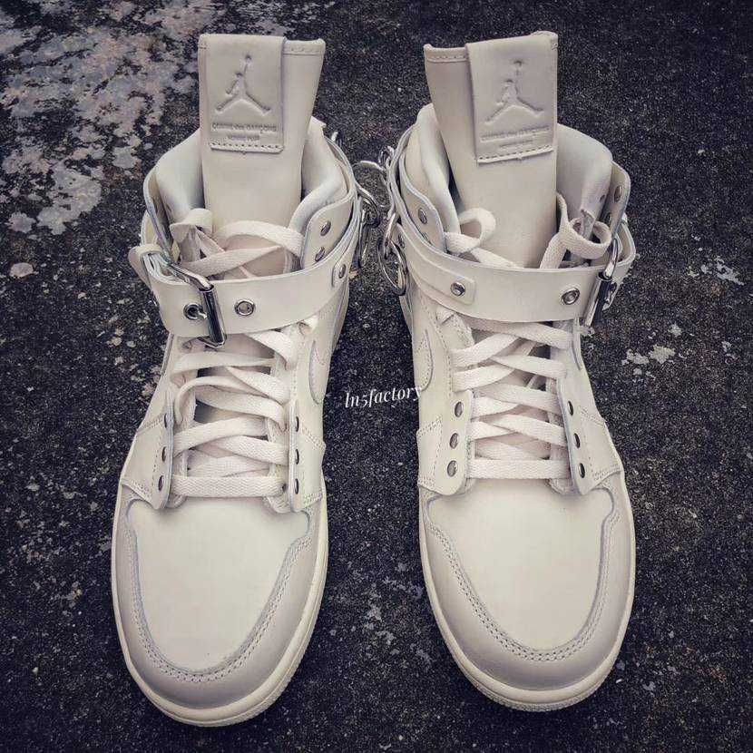 コム・デ・ギャルソン × ナイキ エアジョーダン1 22枚目