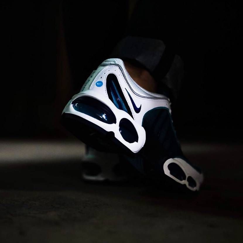 ナイキ エアマックス テイルウィンド4 スピリットテール 3枚目