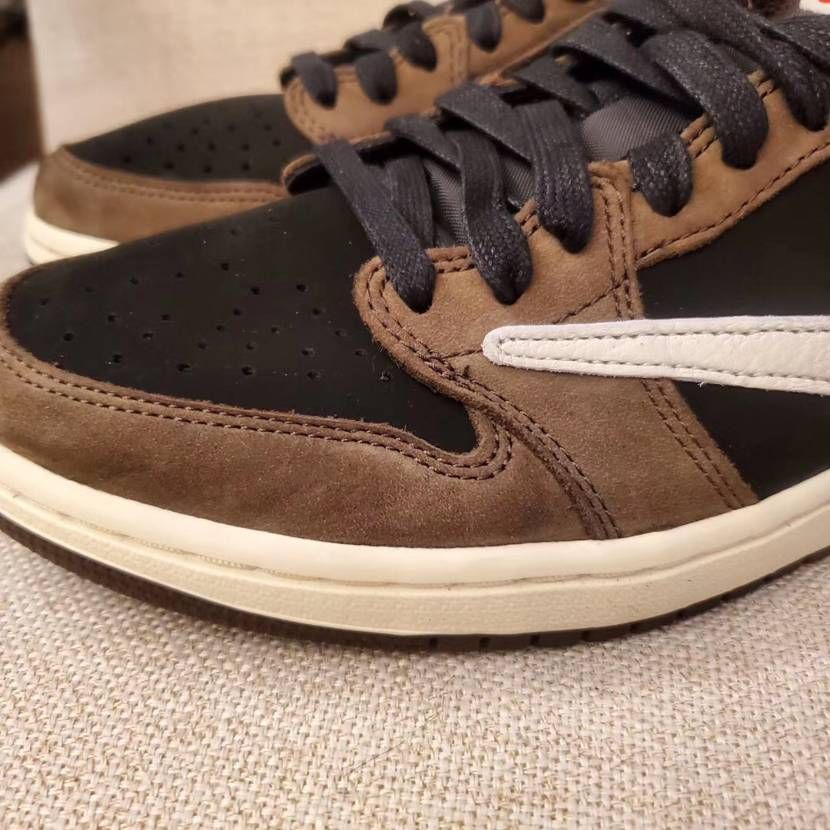 【スニダンで購入可】TRAVIS SCOTT × NIKE AIR JORDAN 1 LOW 抽選/定価/販売店舗あり 5枚目