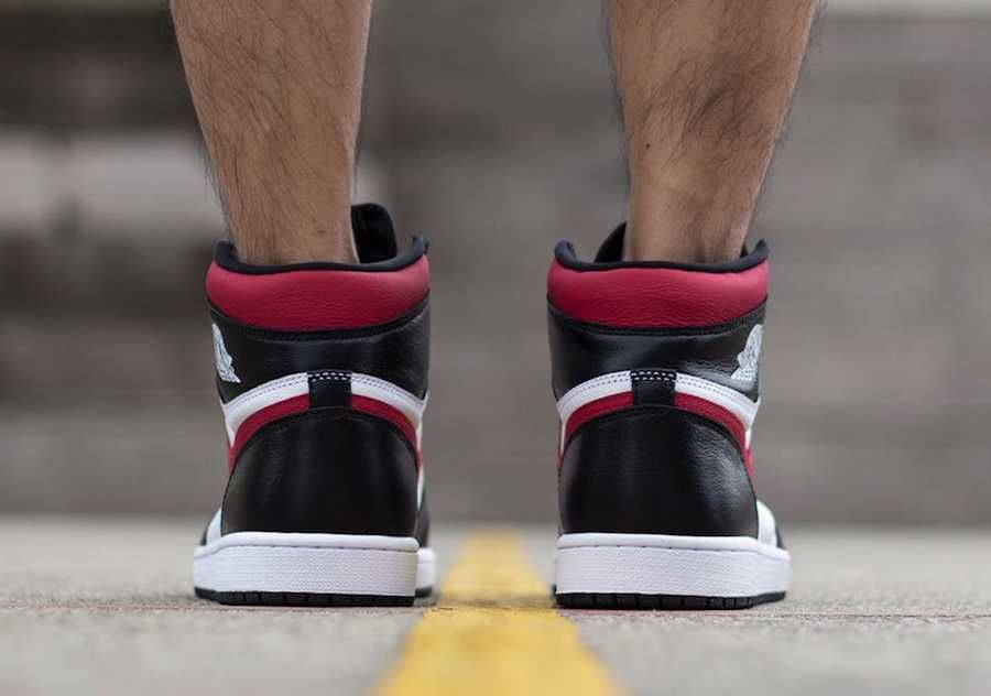 ナイキ エアジョーダン1 レトロ ハイ OG ブラック/ホワイト/ジムレッド 8枚目