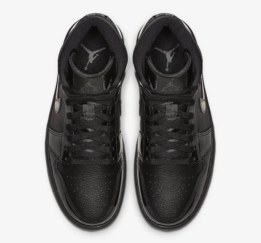 ナイキ エアジョーダン1 MID  トリプルブラック 4枚目