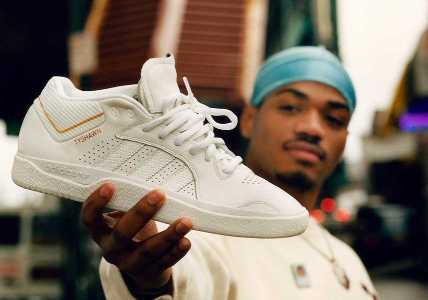 アディダス タイショーン・ジョーンズ ホワイト