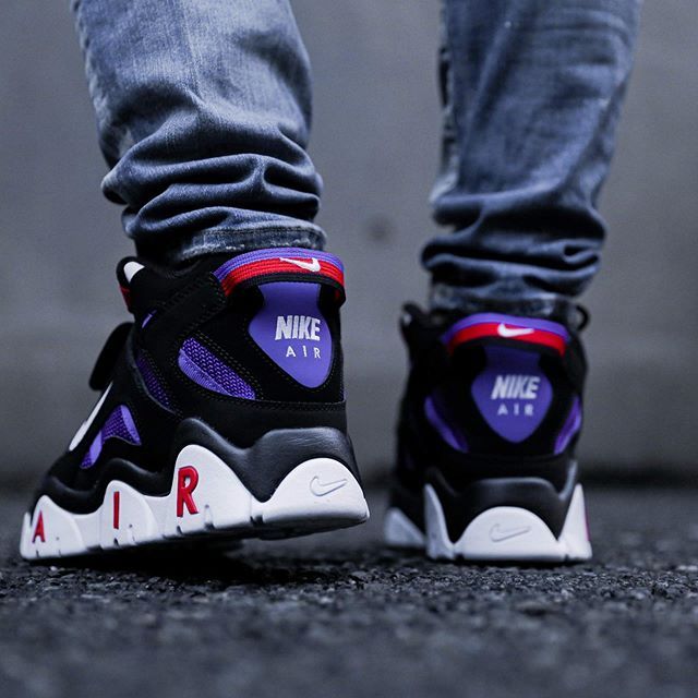 ナイキ エアバラージ ミッド ラプターズ 3枚目