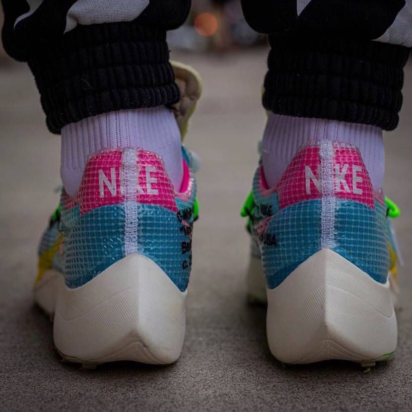 オフホワイト×ナイキ ヴェイパーストリート 3色 11枚目