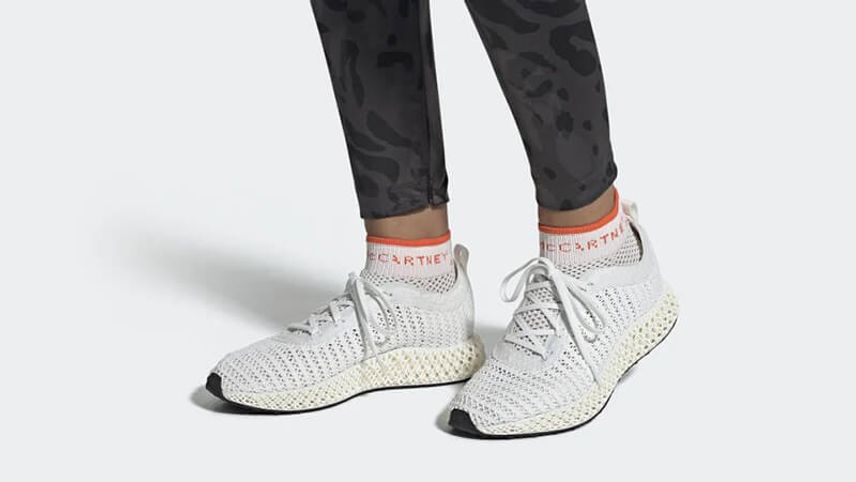 アディダス×ステラマッカートニー アルファエッジ4D ホワイト