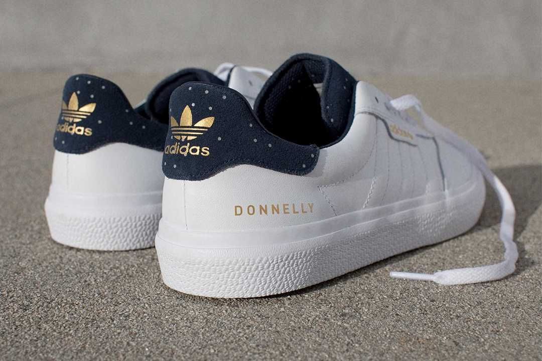 アディダス 3MC X ジェイク 2枚目