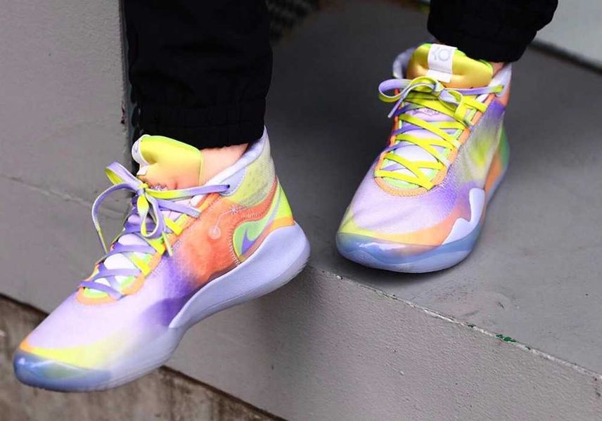 ナイキ ズーム KD12 EYBL イエロー