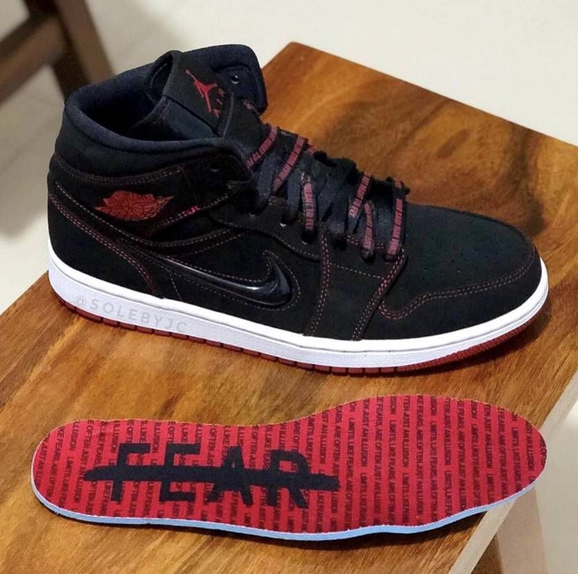 ナイキ エアジョーダン1 ミッド フィアレス【2019年後半】　　　　　 2枚目
