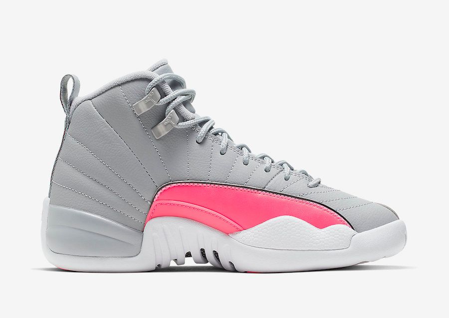 ナイキ エアジョーダン12 ウルフグレー/レーサーピンク 3枚目