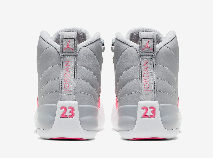 ナイキ エアジョーダン12 ウルフグレー/レーサーピンク 6枚目