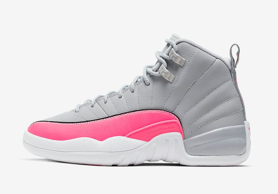 ナイキ エアジョーダン12 ウルフグレー/レーサーピンク 2枚目