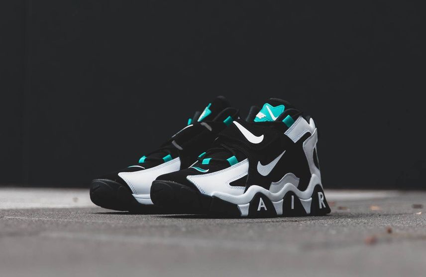 Nike air max barrage best sale mid