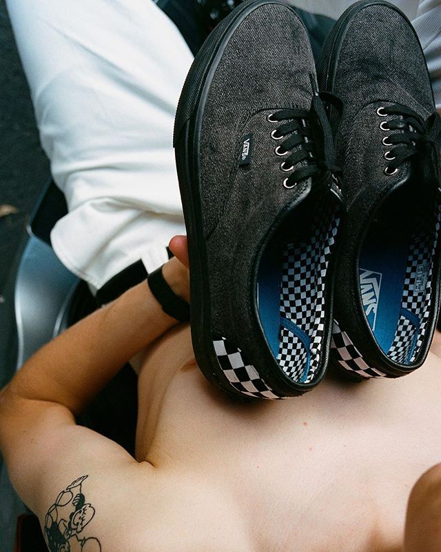 ヴァイナルアーカイブ×バンズ オーセンティック ブラックグレー 2枚目