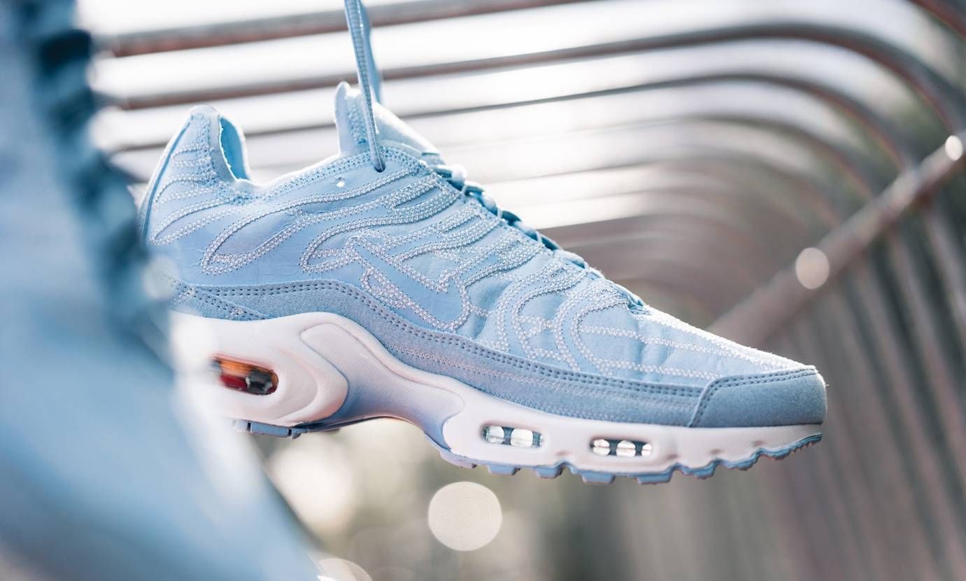 ナイキ エアマックス プラス デコン サイキックブルー 3枚目