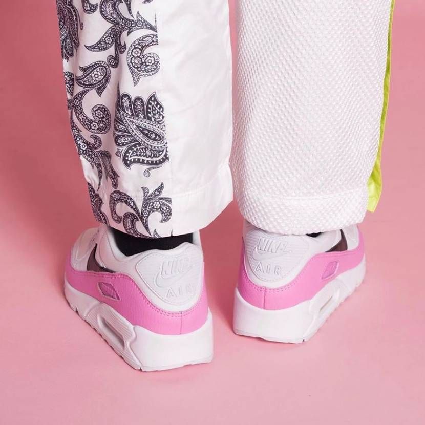ナイキ エアマックス90 SE ホワイト/ピンク/ブラック 3枚目