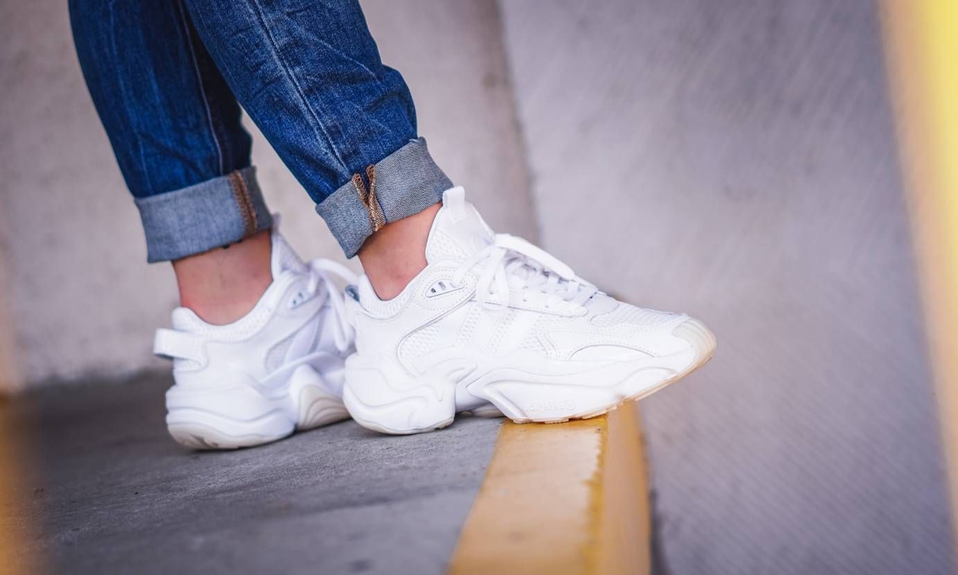 アディダス マグミュールランナー ホワイト 2枚目