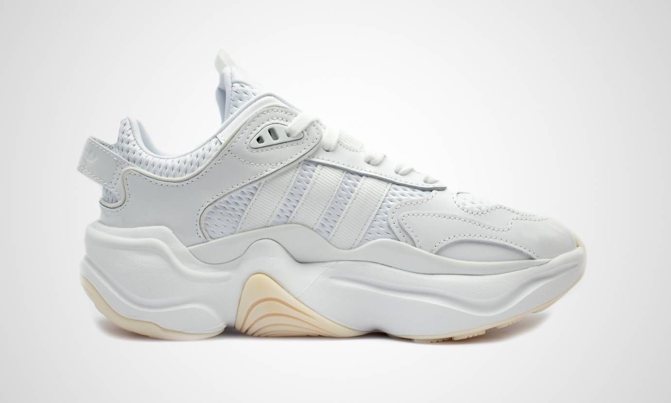 アディダス マグミュールランナー ホワイト 6枚目