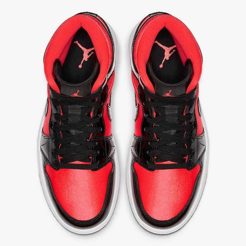 ナイキ エアジョーダン1 ミッド ウィメンズ レッド/ブラック 4枚目