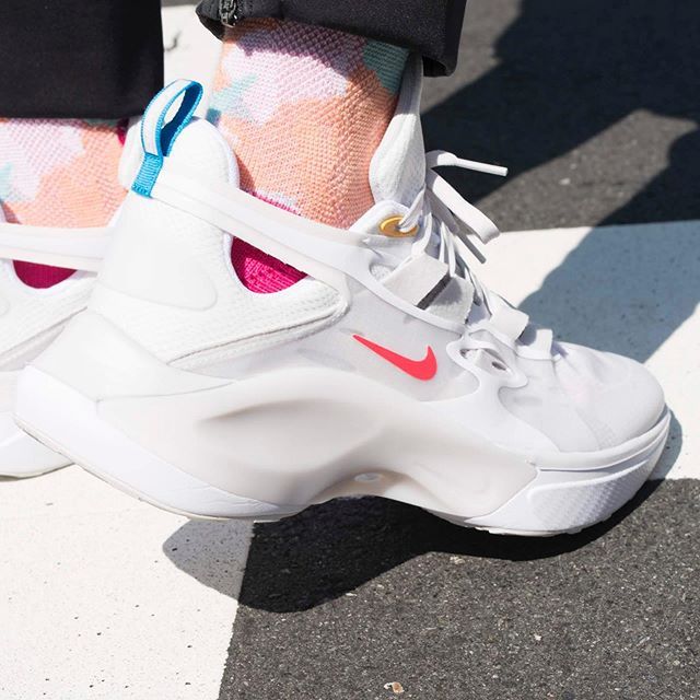 ナイキ シグナル D/MS/X 全3色 4枚目