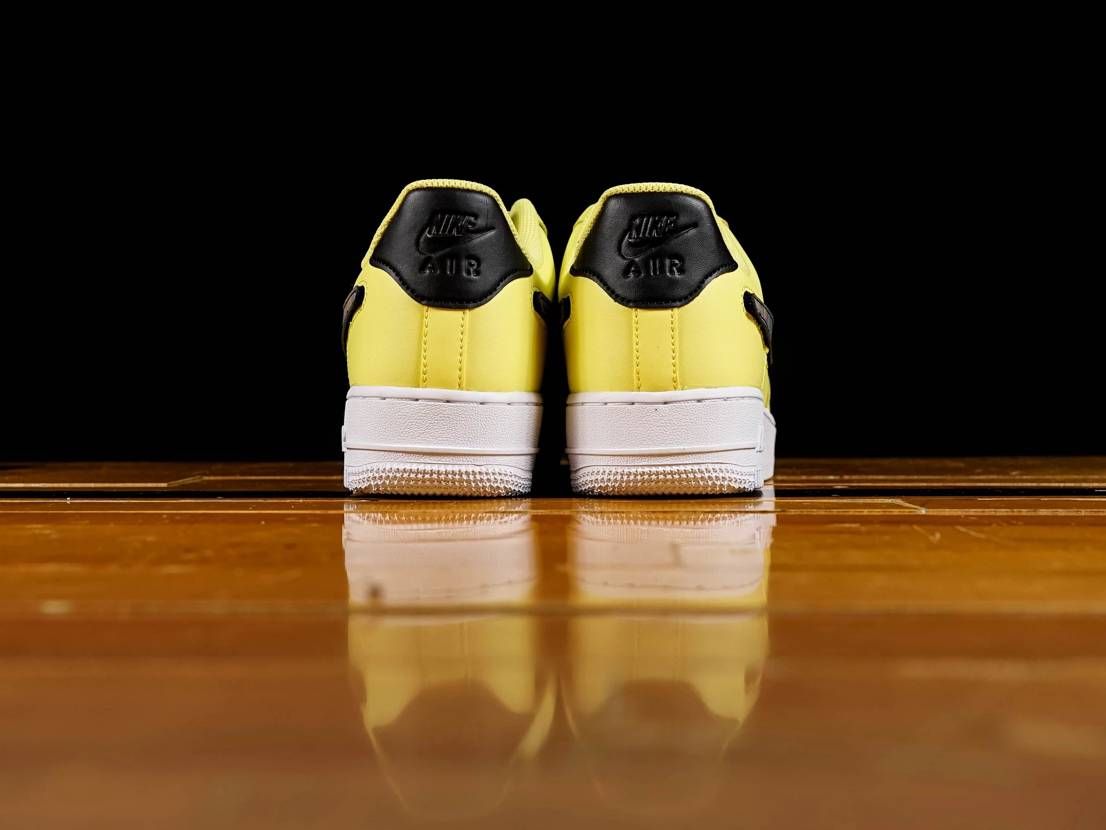 【スニダンで購入可】NIKE AIR FORCE 1 07 LV8 3 YELLOW PULSE 5枚目