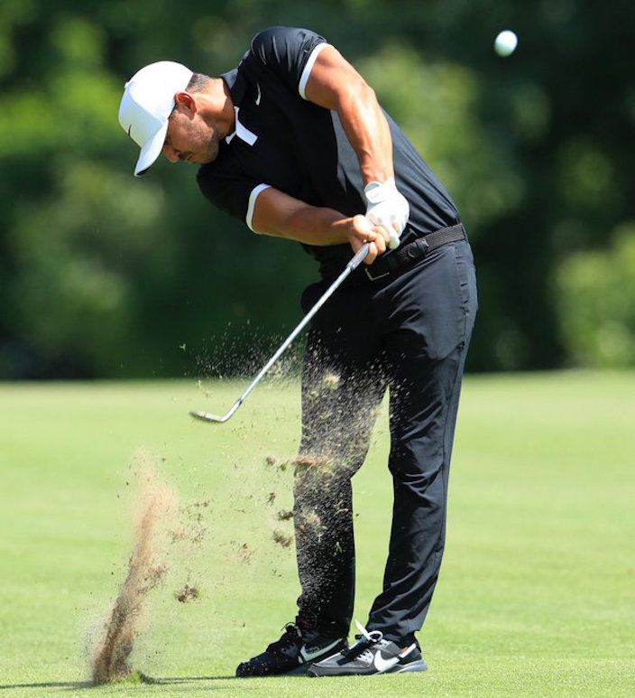 オフホワイト×ナイキ エアマックス90 ゴルフ 4枚目