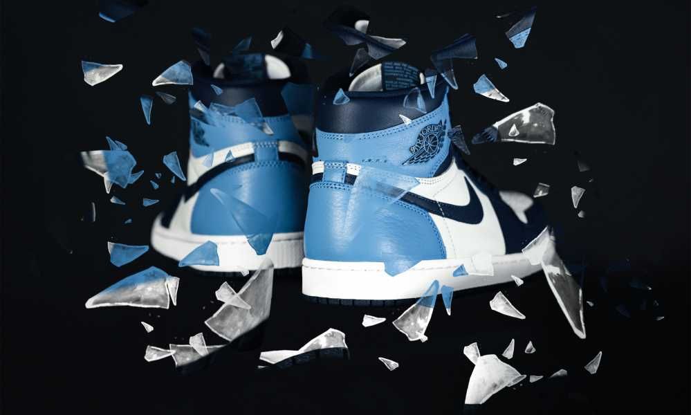 【スニダンで取扱中】NIKE AIR JORDAN 1 RETRO HIGH OG OBSIDIAN / UNIVERSITY BLUE 3枚目