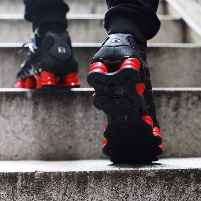 スケプタ×ナイキショックスTL ブラック/ユニバーシティレッド 4枚目