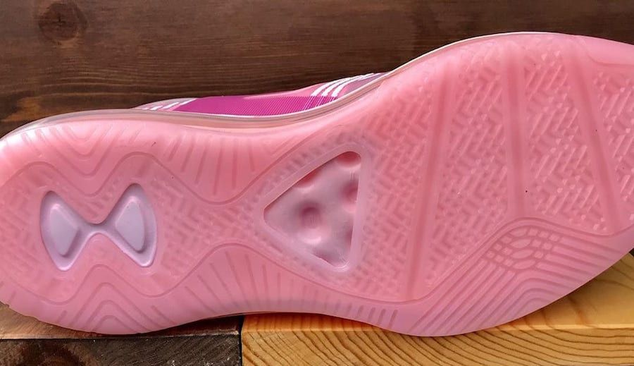 ジョン・エリオット×ナイキ レブロンアイコン チューリップピンク【9/14発売】  10枚目