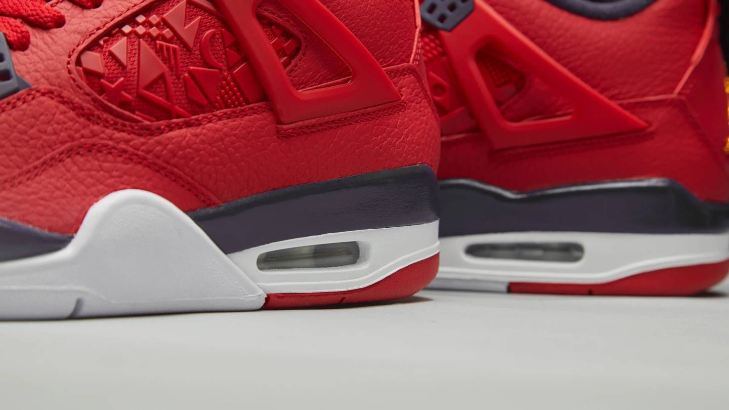 ナイキ エアジョーダン4 SE FIBA 3枚目