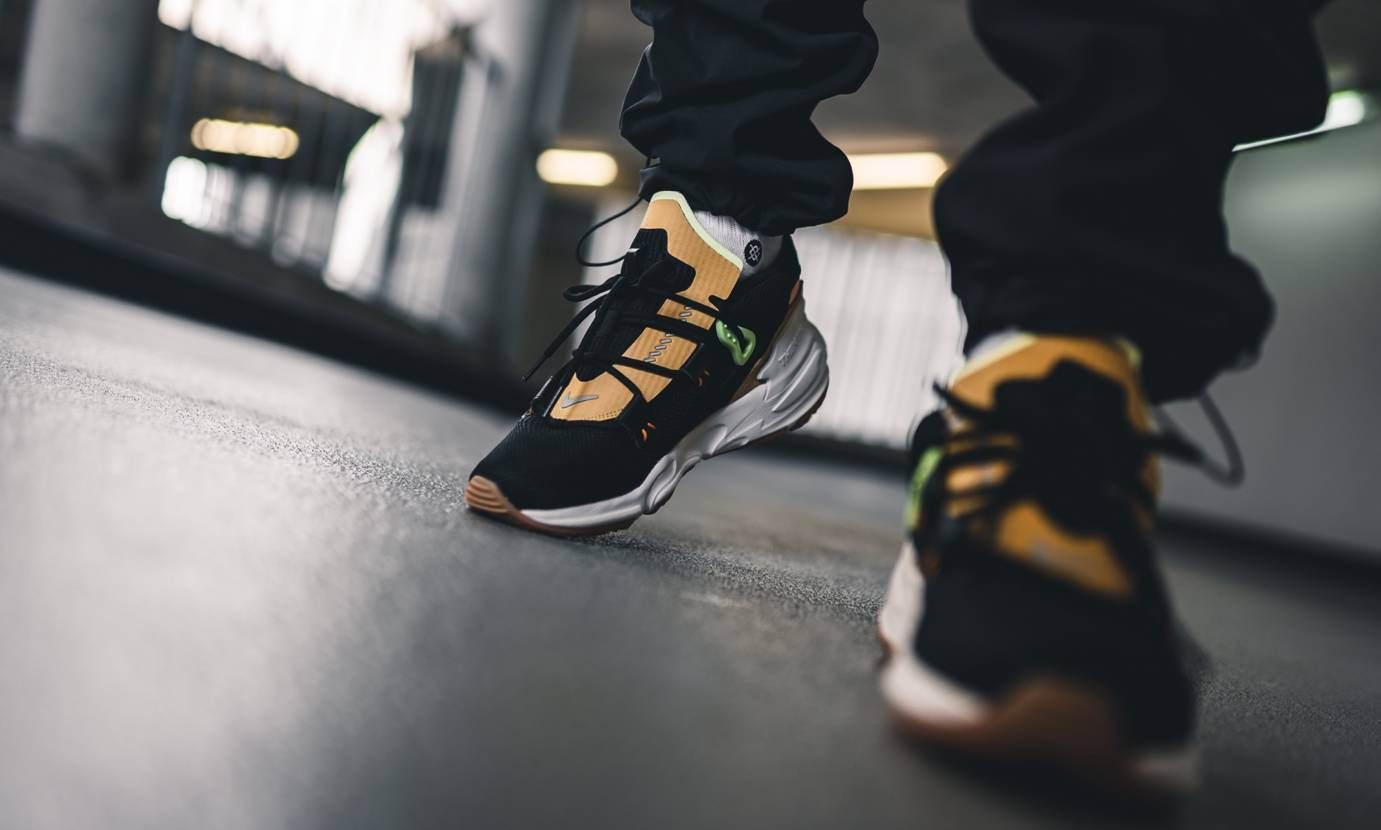 ナイキ ズーム モック ブライトセラミック 2枚目