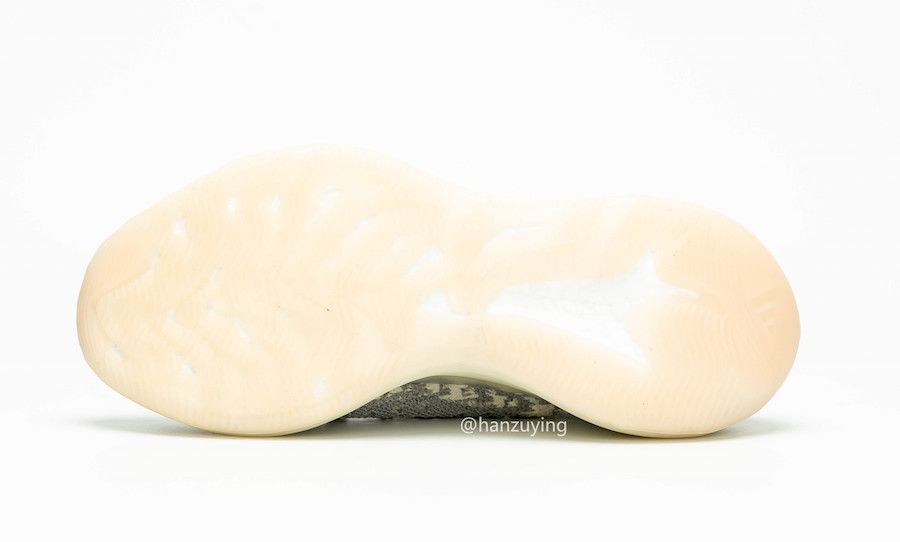 【スニダンで購入可】アディダス イージーブースト380 エイリアン 28枚目