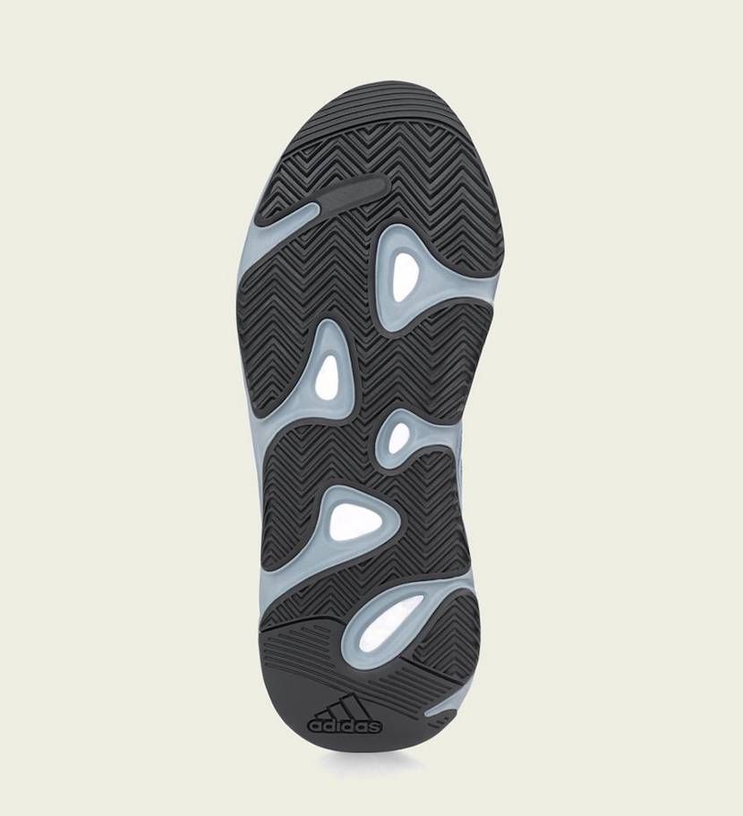 【スニダンで購入可】アディダス イージーブースト 700 V2 ホスピタルブルー 10枚目