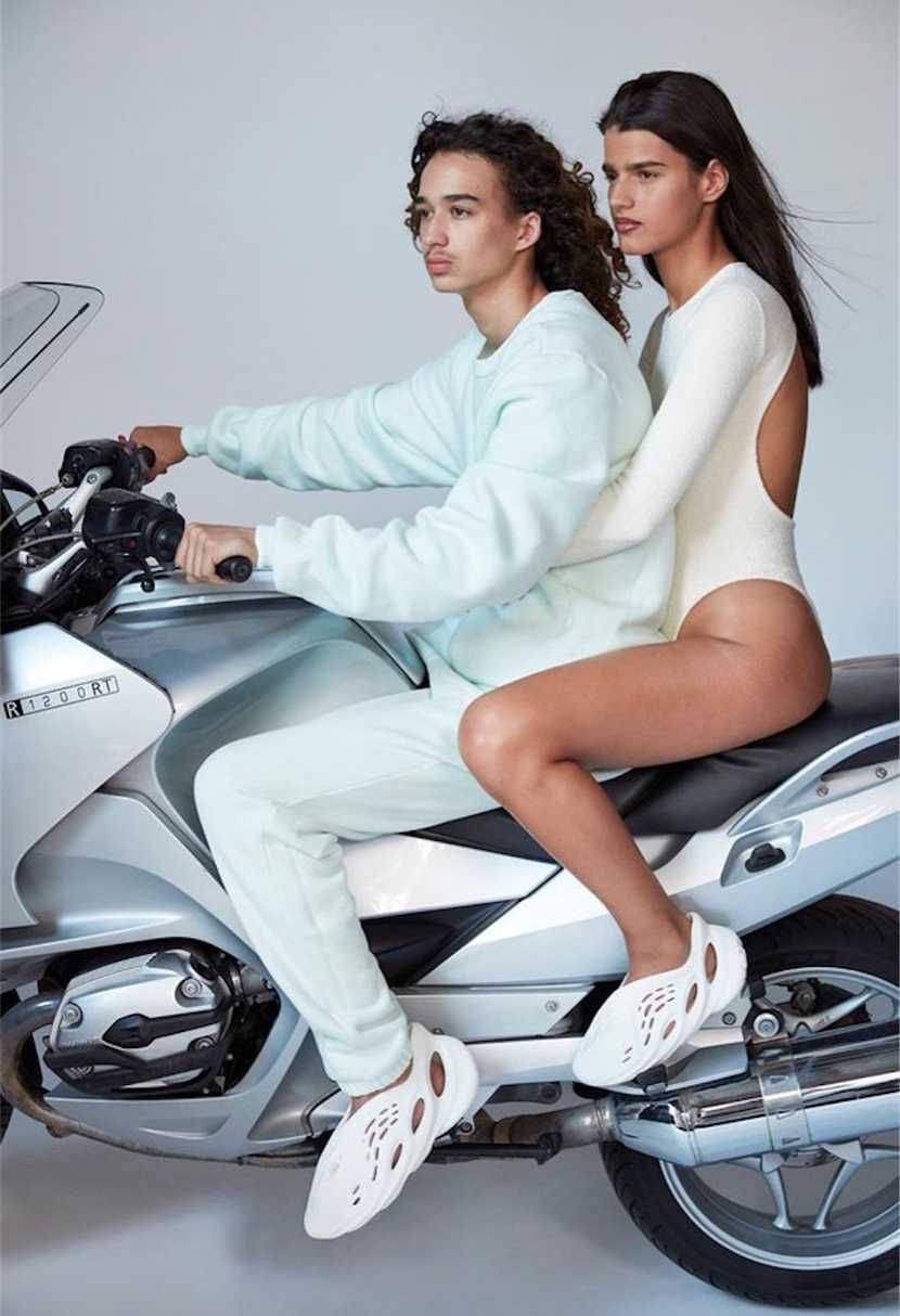 【リーク】ADIDAS YEEZY FOAM RUNNER 4 COLORS 抽選/定価/販売店舗まとめ 9枚目