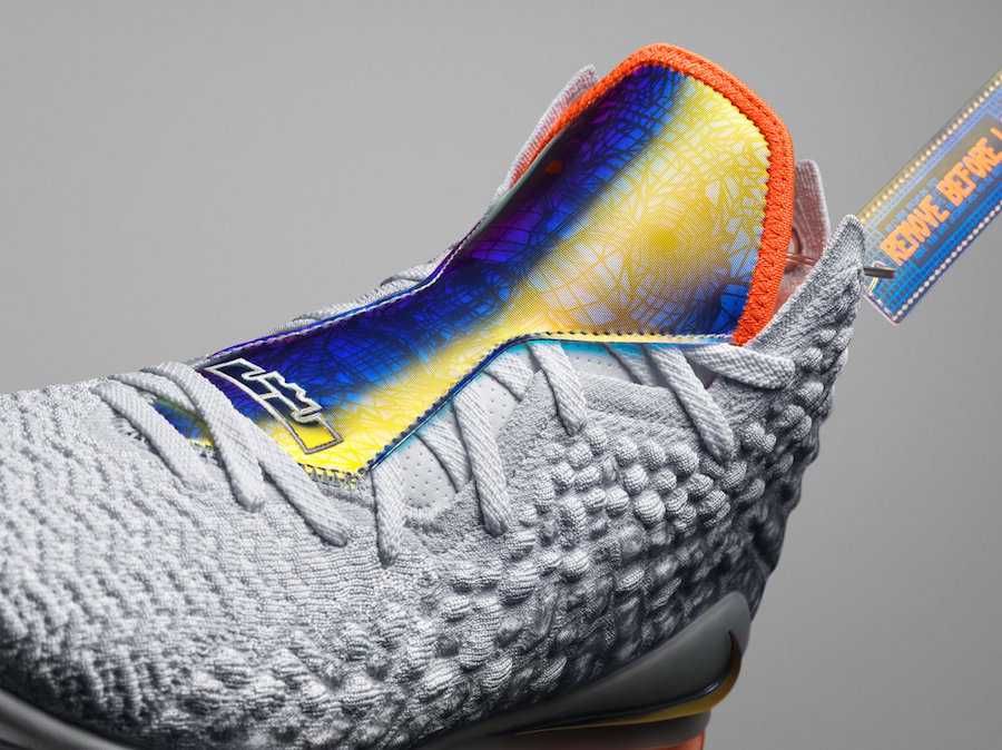 ナイキ レブロン17 フューチャーエア 2枚目