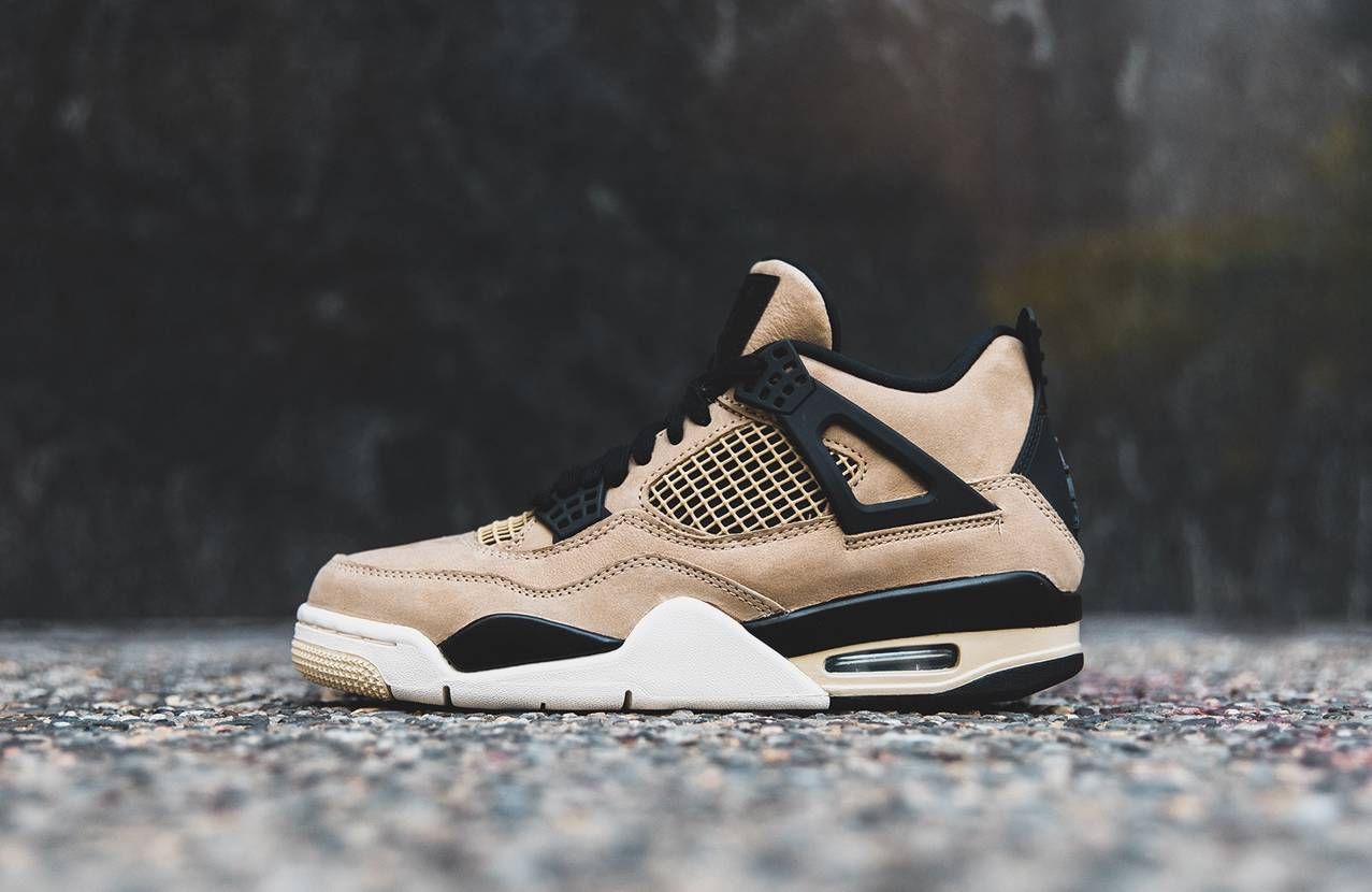ナイキ エアジョーダン4 マッシュルーム 2枚目