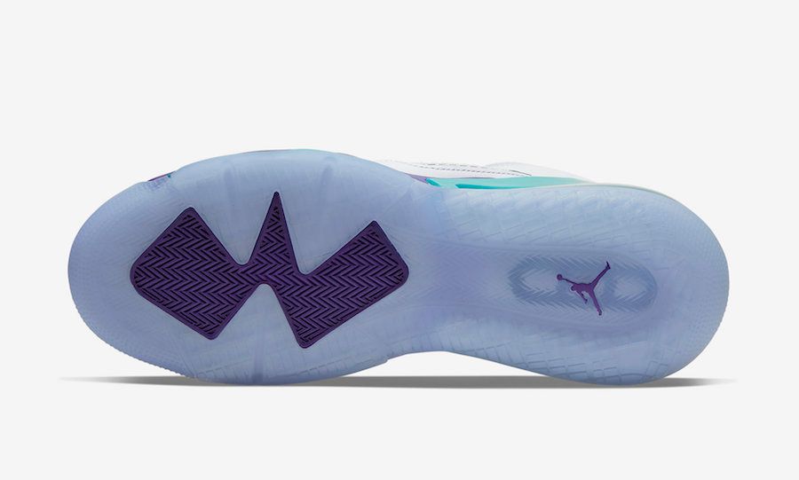 ナイキ エアジョーダンマーズ270 グレープ 6枚目