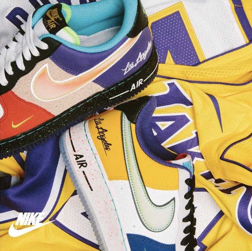 【スニダンで購入可】NIKE AIR FORCE1 WHAT THE LA "WHITE/BLACK HYPER JADE"