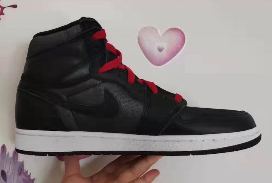 ナイキ エアジョーダン1 レトロ ハイ OG "ブラックサテン" 30枚目