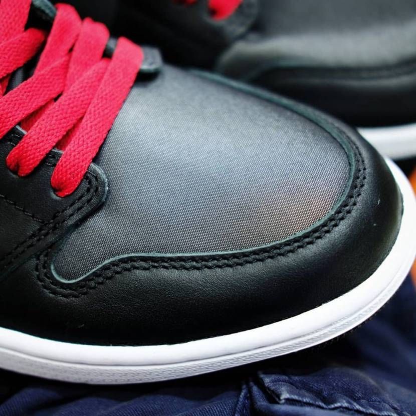 ナイキ エアジョーダン1 レトロ ハイ OG "ブラックサテン" 27枚目