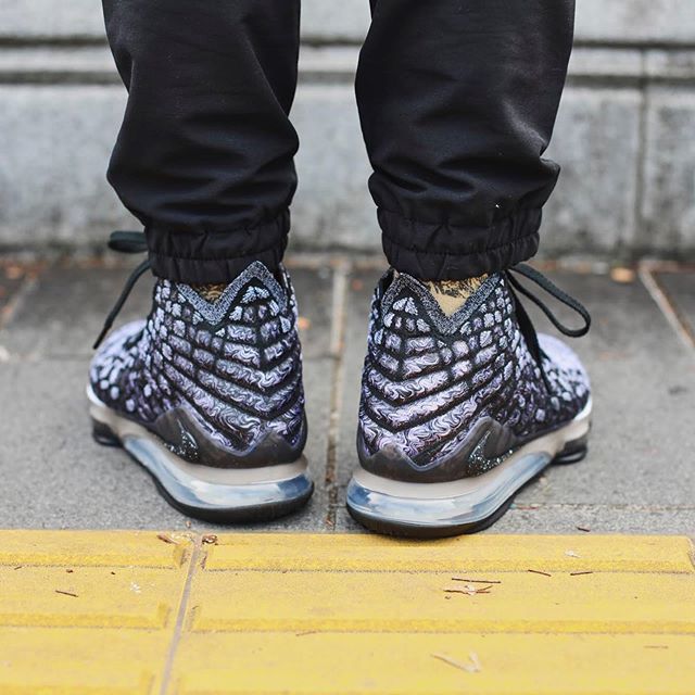 ナイキ レブロン17 全2色 4枚目