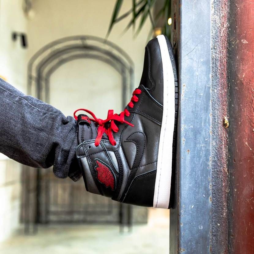 ナイキ エアジョーダン1 レトロ ハイ OG "ブラックサテン" 14枚目