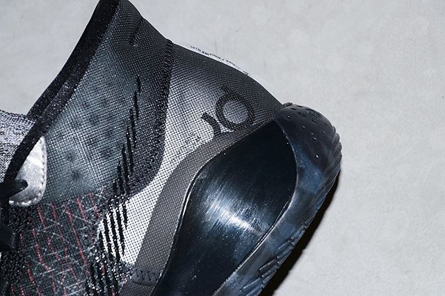 ナイキ KD12 ブラック/クールグレー 4枚目