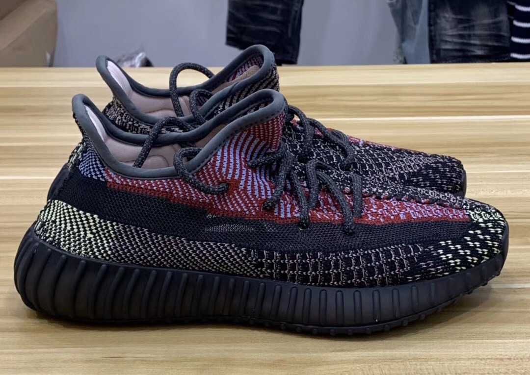 【スニダンで購入可】アディダス イージーブースト 350 V2 "YECHEIL" 8枚目