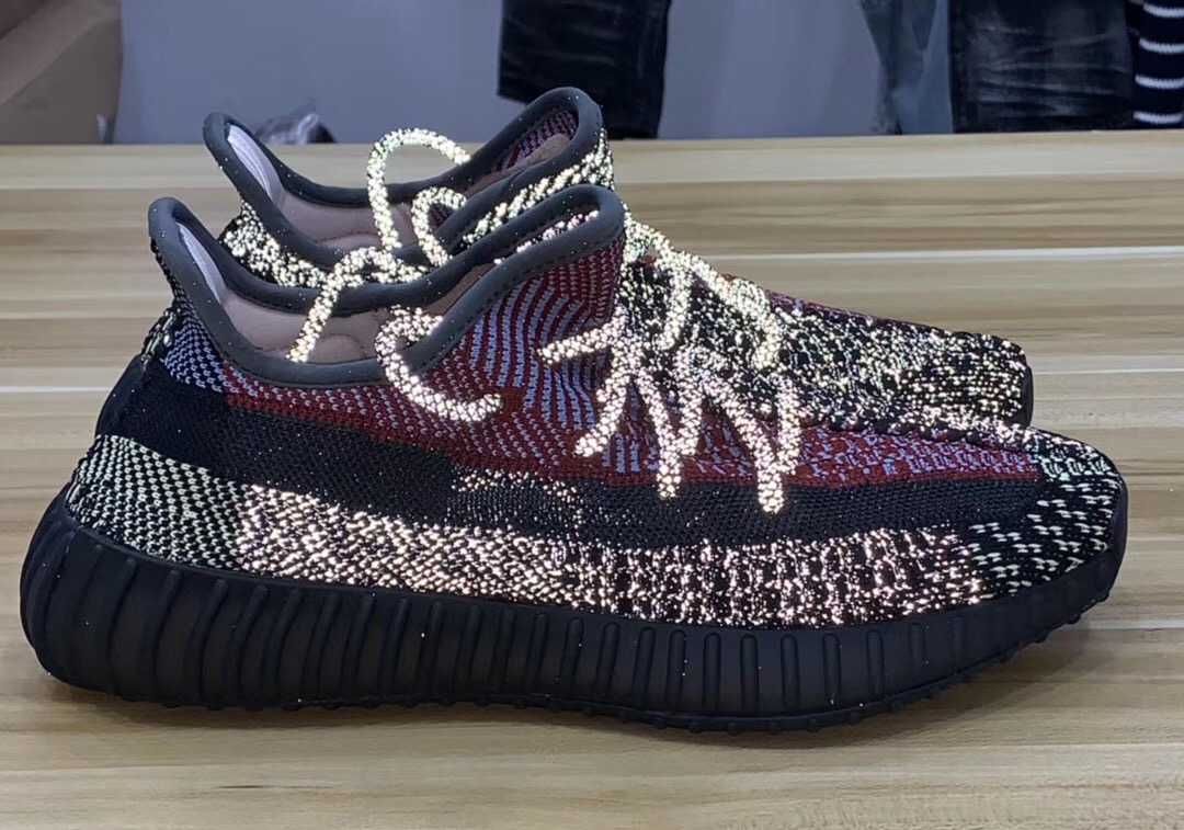 【スニダンで購入可】アディダス イージーブースト 350 V2 "YECHEIL" 5枚目