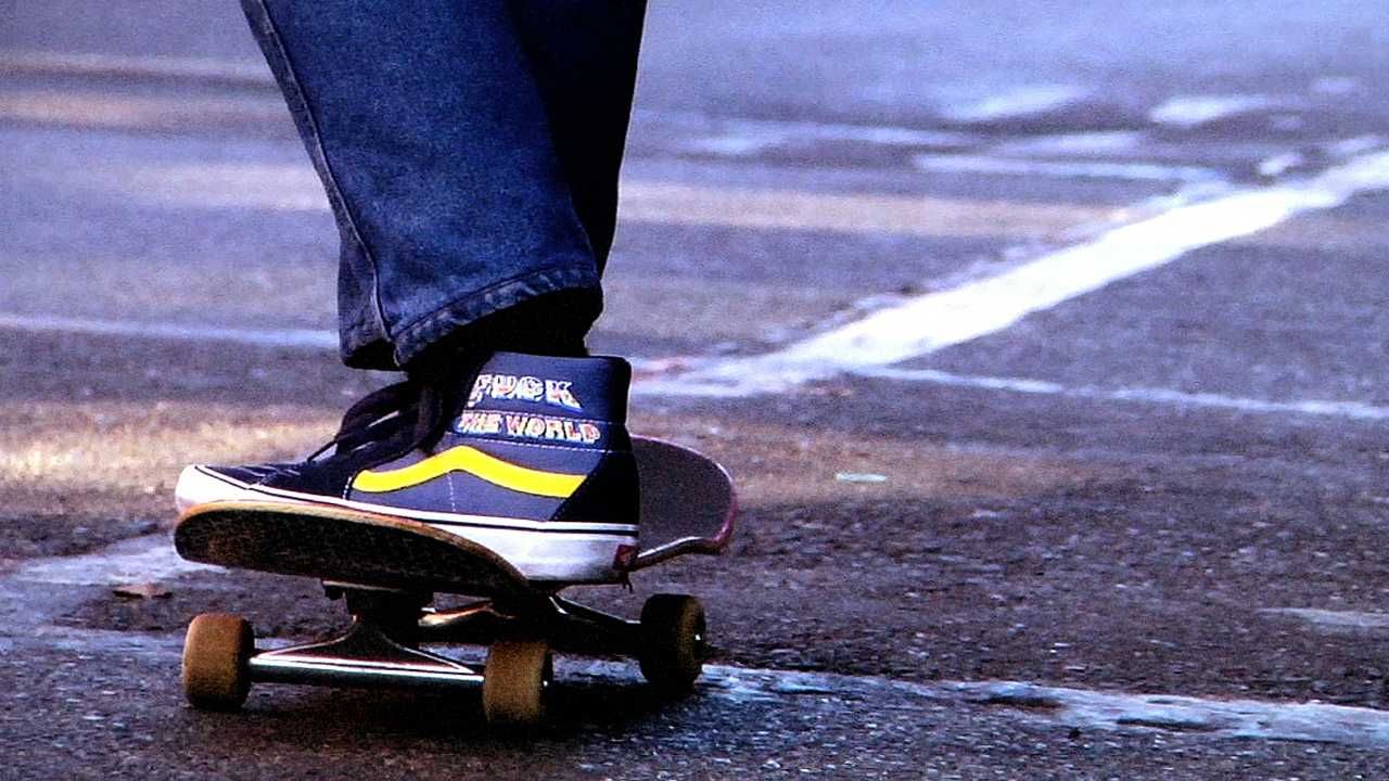 【販売リンクあり】10/12発売 SUPREME × VANS FUCK THE WORLD 3COLORS 2枚目