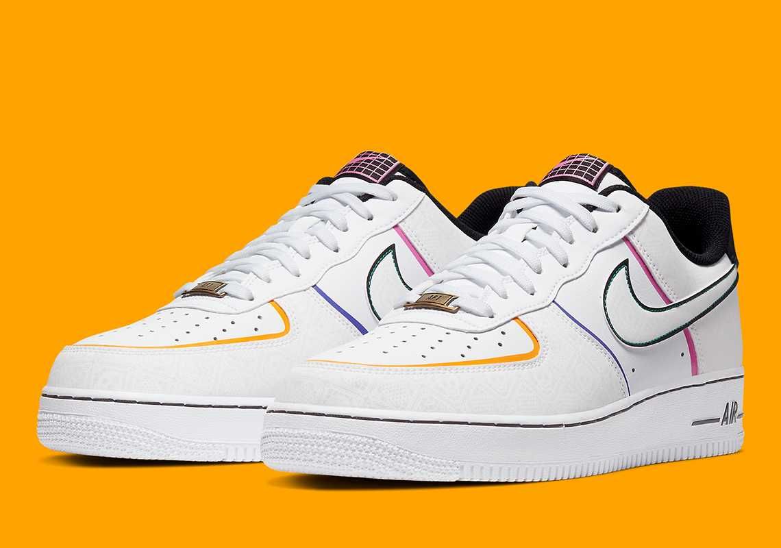 【スニダンで購入可】NIKE AIR FORCE1 '07 PRM WHITE/MULTI 2枚目