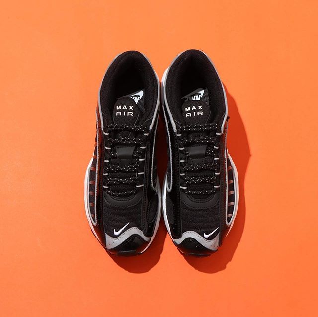 ナイキ エアマックステイルウィンド4 全2色 4枚目