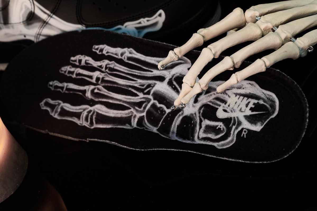 【スニダンで購入可】NIKE AIR FORCE 1 LOW "BLACK SKELETON" 4枚目